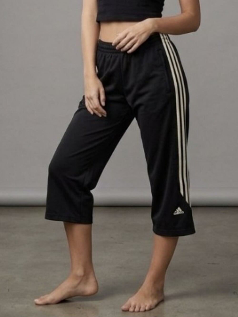 Vintage Y2K🖤🤍 "Adidas" Black & Shiny Cream Striped Capri Track Pants ✨️